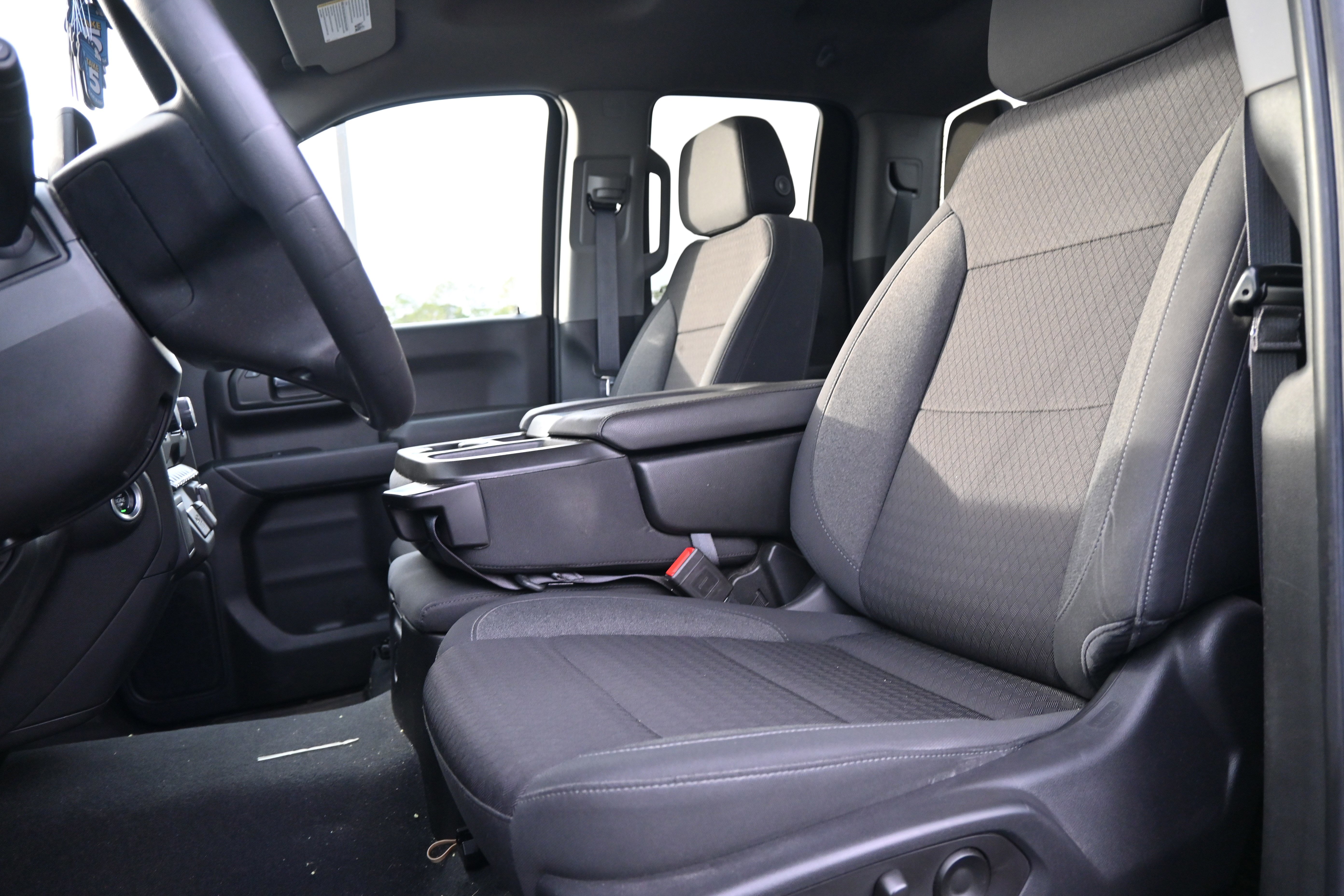 Used 2022 Chevrolet Silverado 1500 Custom image 14