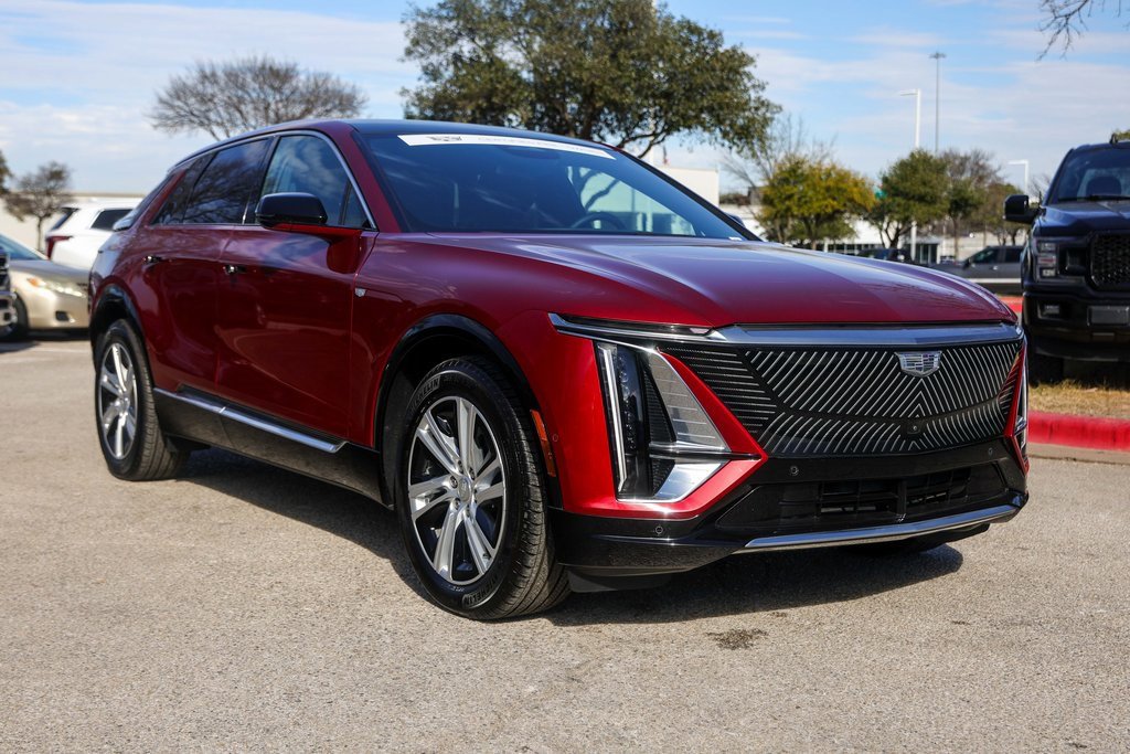 Used 2024 Cadillac Lyriq Tech w/ Driver Assist Package image 6