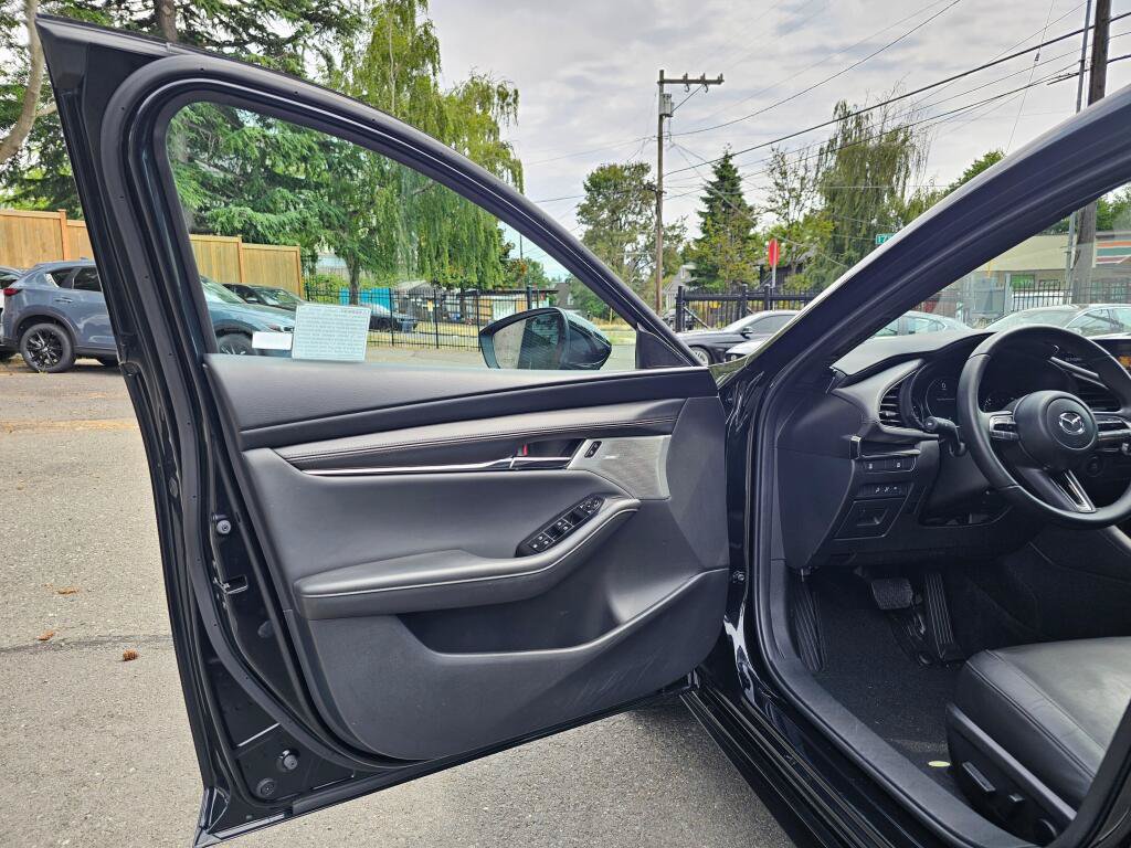 Certified 2023 MAZDA MAZDA3 s AWD/4WD image 19