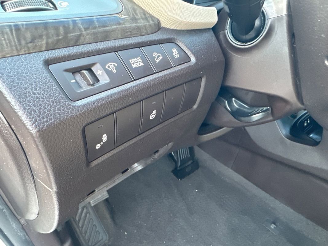 Used 2017 Hyundai Santa Fe Sport w/ 2.4L Tech Package 04 image 21