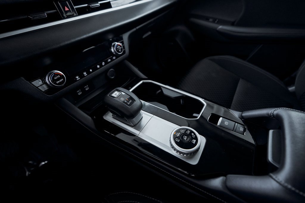 Used 2025 Mitsubishi Outlander ES image 50