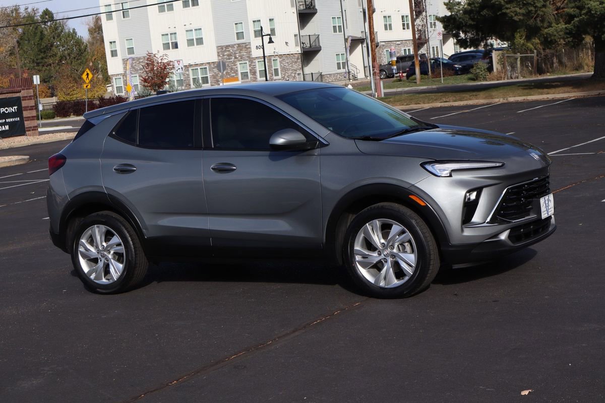Used 2024 Buick Encore GX Preferred image 2