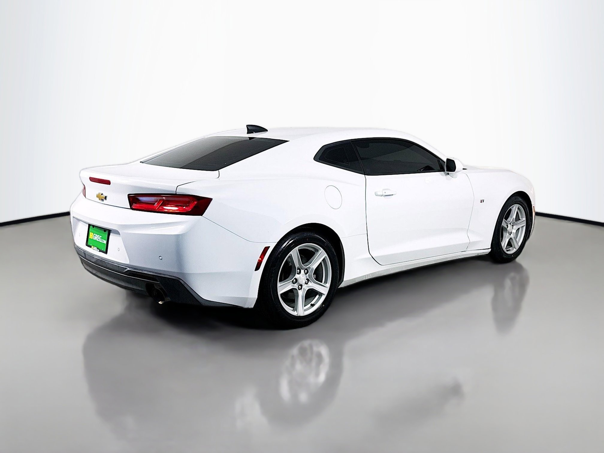 Used 2016 Chevrolet Camaro LT image 10