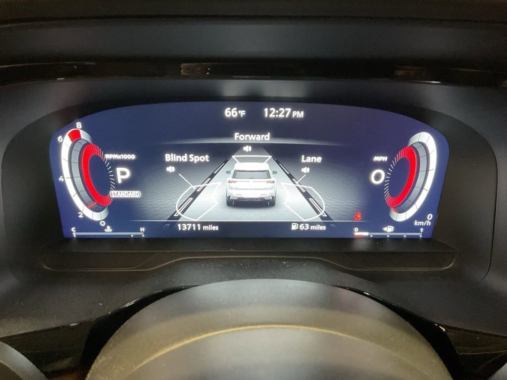 Used 2024 Nissan Pathfinder Platinum w/ Cargo Package image 13