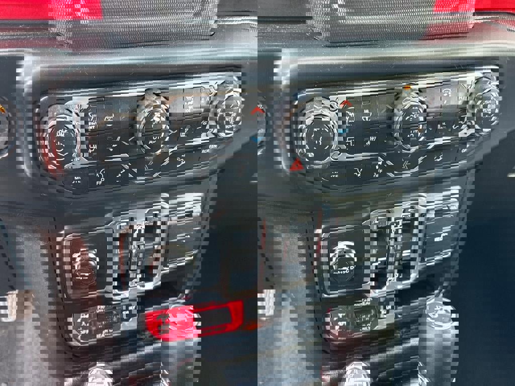 Used 2019 Jeep Wrangler Unlimited Rubicon w/ Dual Top Group image 10