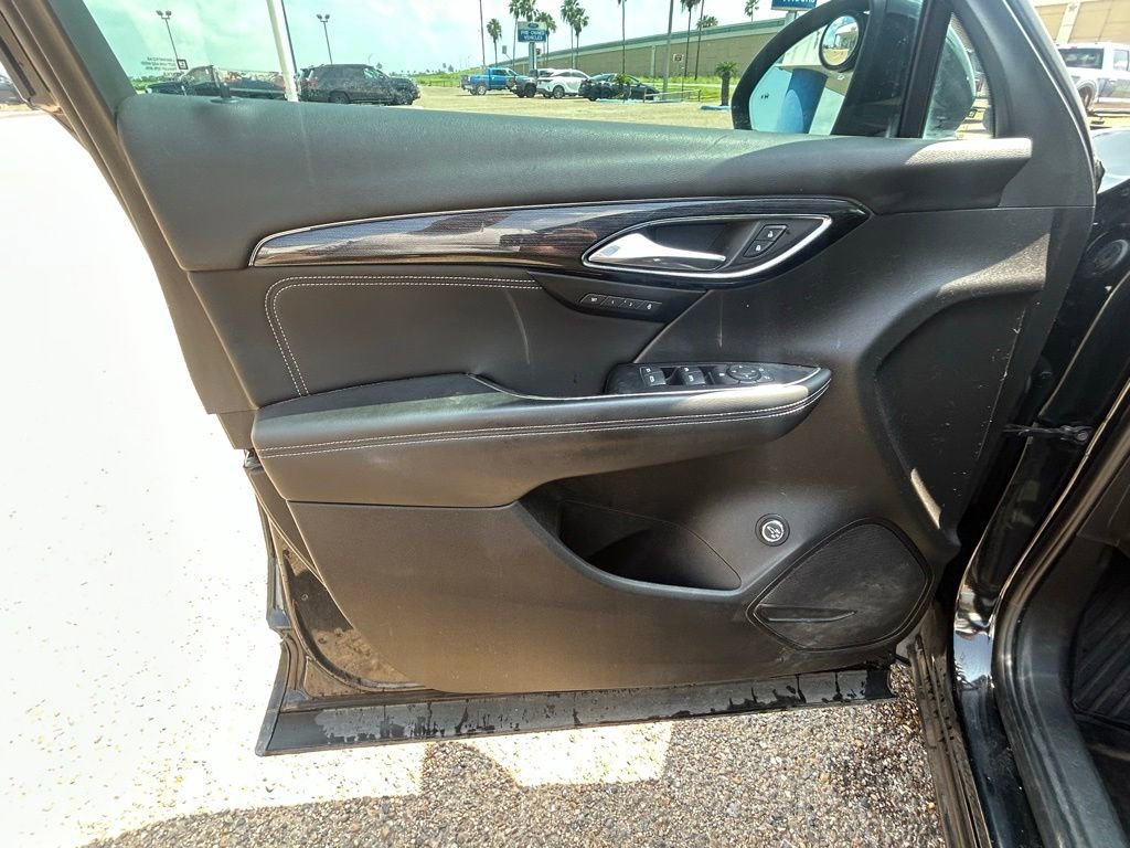 Used 2023 Buick Envision Essence w/ Sport Touring Package FWD image 10
