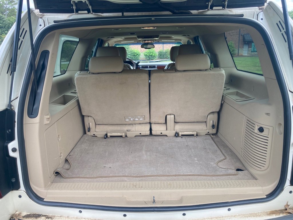 Used 2011 Chevrolet Suburban LTZ image 21