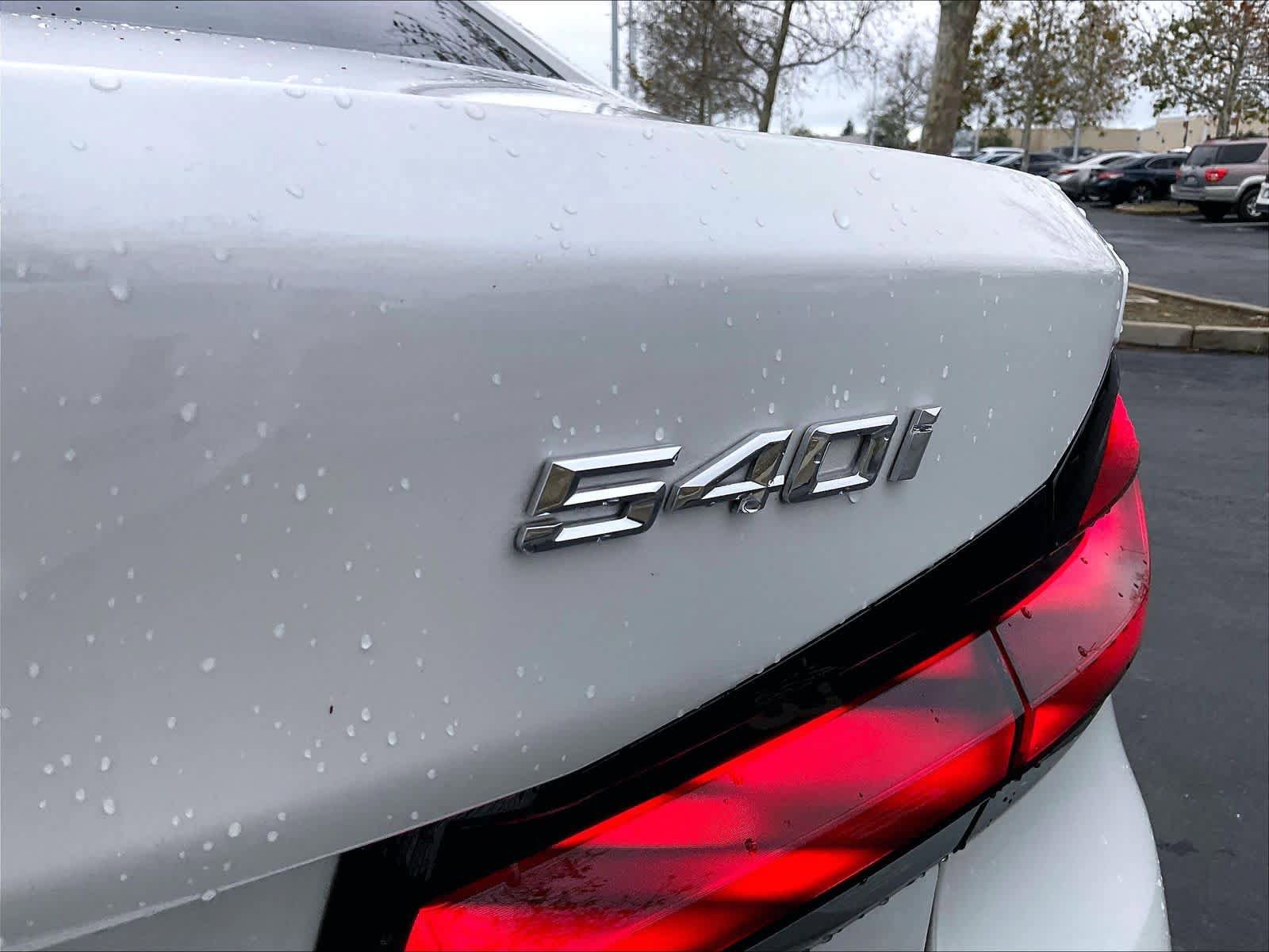 Certified 2023 BMW 540i w/ Convenience Package image 10