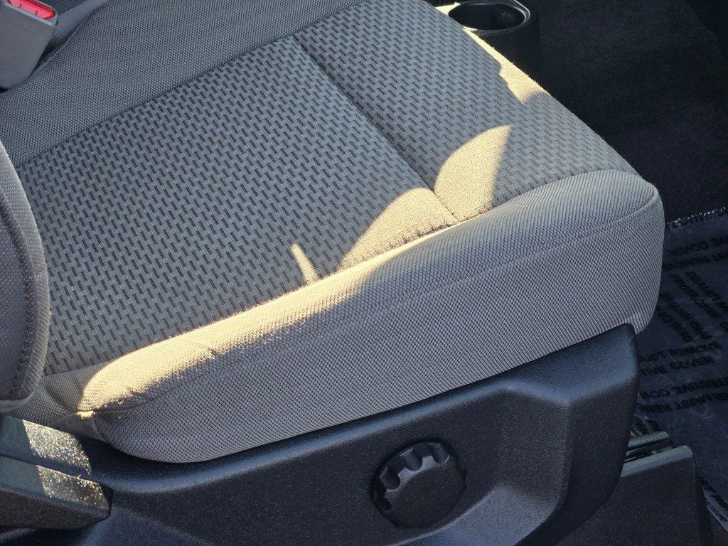 Used 2016 Ford F150 XLT image 8