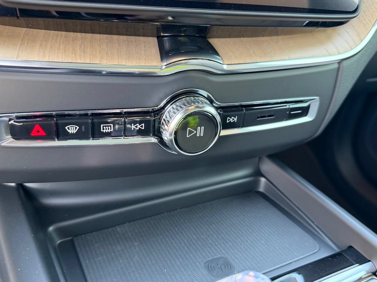 New 2027 Volvo XC60 B5 Core AWD/4WD image 11