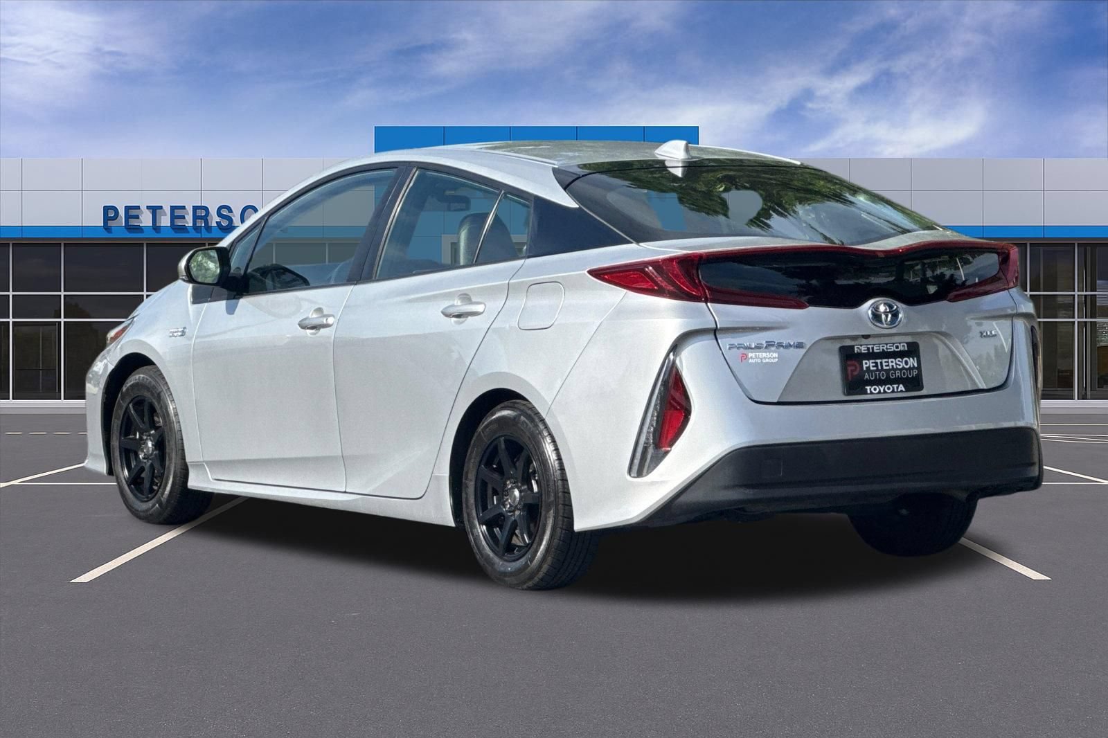Used 2021 Toyota Prius Prime XLE FWD image 6