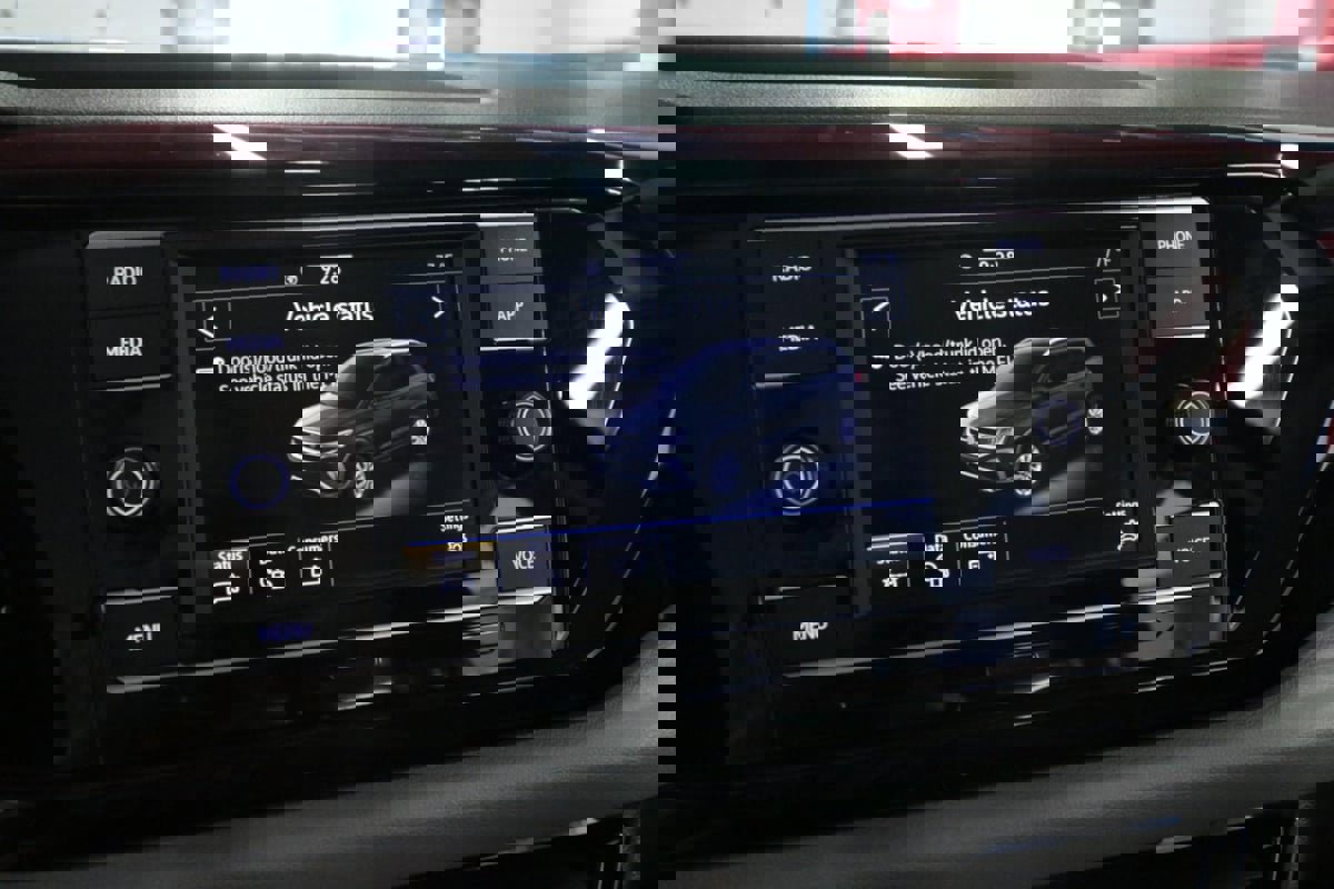 Used 2024 Volkswagen Taos S image 16