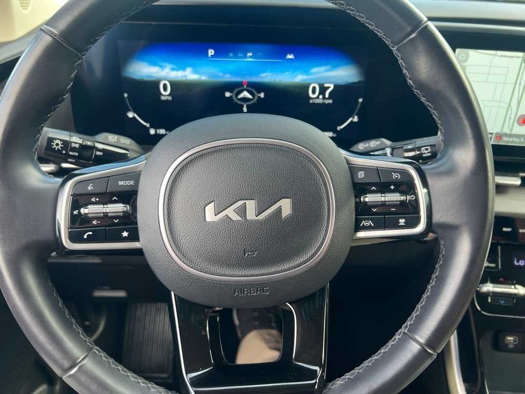 Certified 2023 Kia Carnival SX FWD image 54