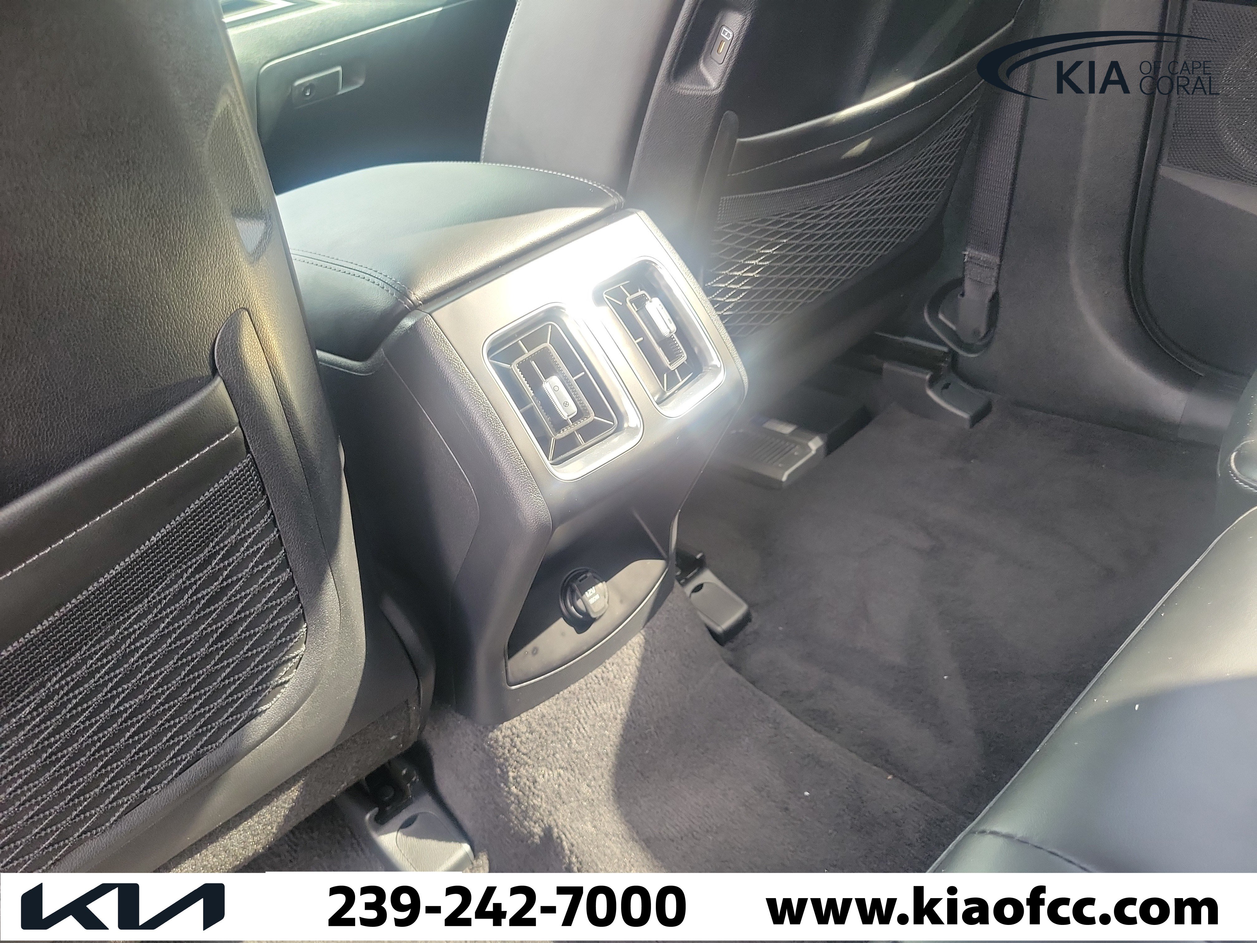 Certified 2025 Kia Sorento S w/ Panoramic Sunroof Package FWD image 16