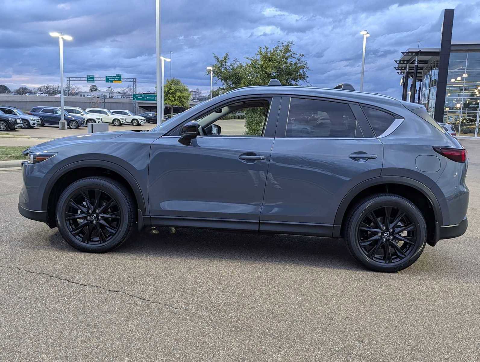 Used 2024 MAZDA CX-5 Carbon Edition image 10