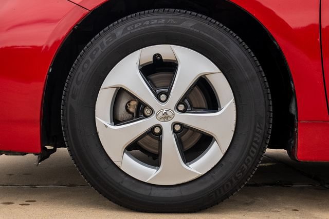 Used 2015 Toyota Prius Three FWD image 6
