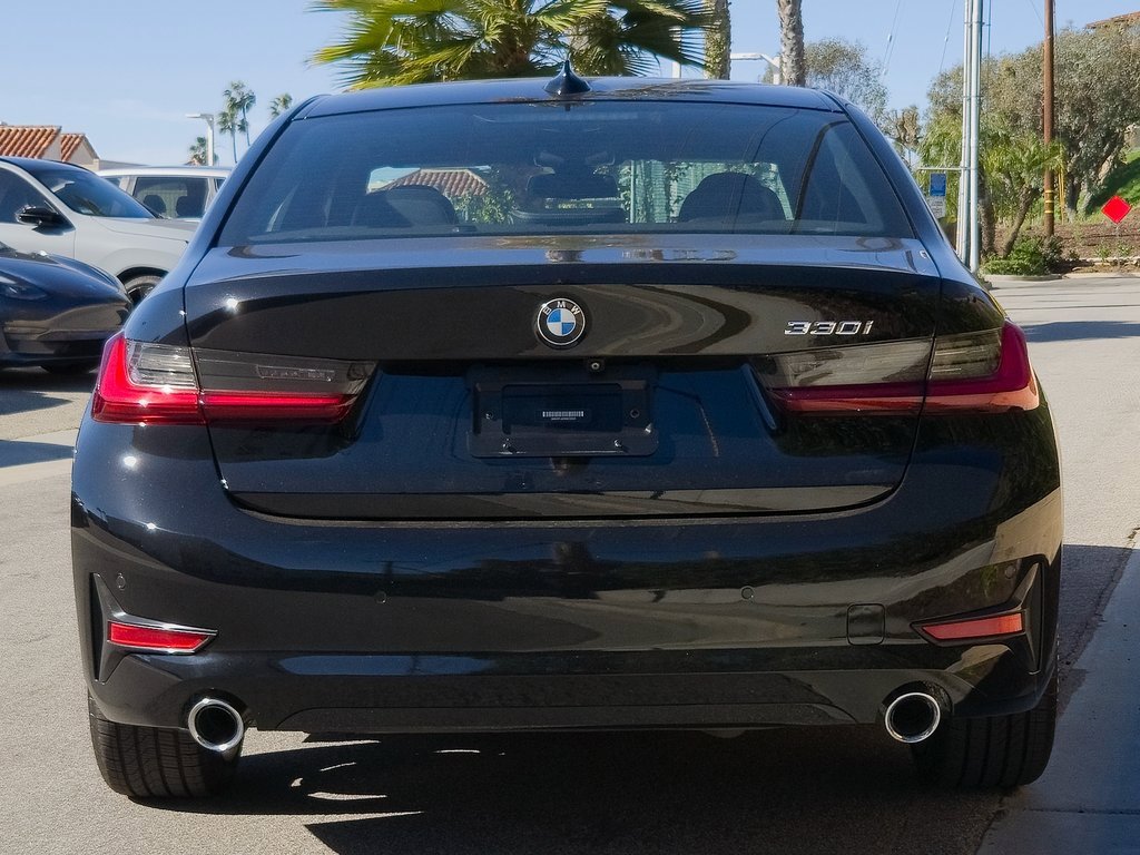 Used 2022 BMW 330i 330i w/ Driving Assistance Package image 29