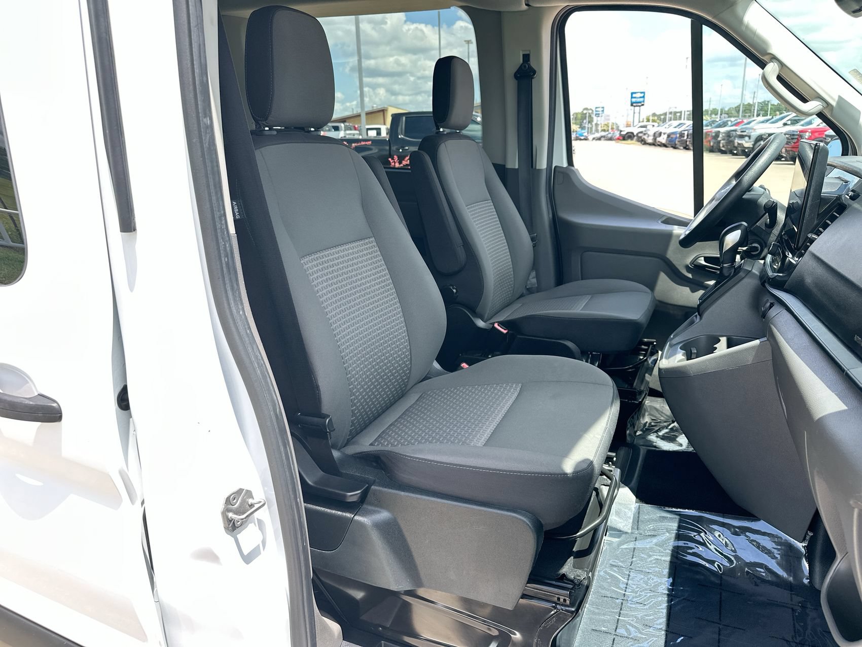 Used 2024 Ford Transit 350 XLT AWD/4WD image 27