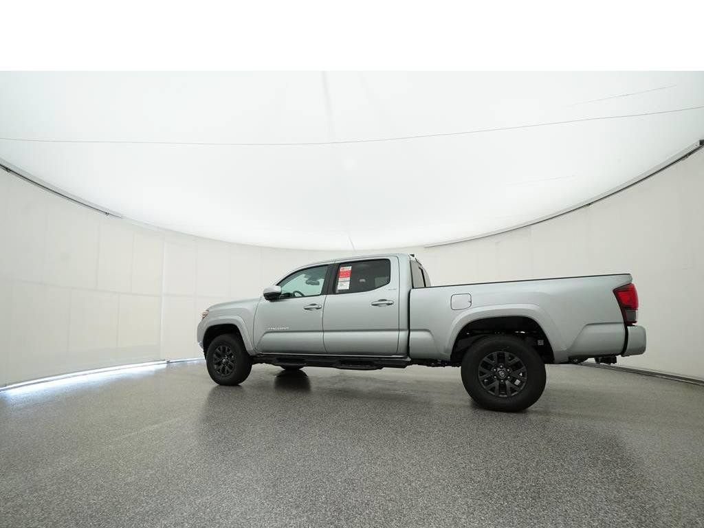 Used 2022 Toyota Tacoma SR5 w/ Technology Package AWD/4WD image 26