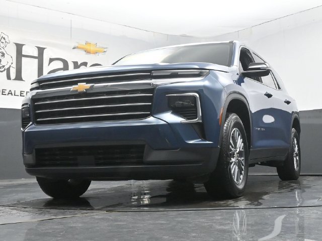 Used 2025 Chevrolet Traverse LT FWD image 63