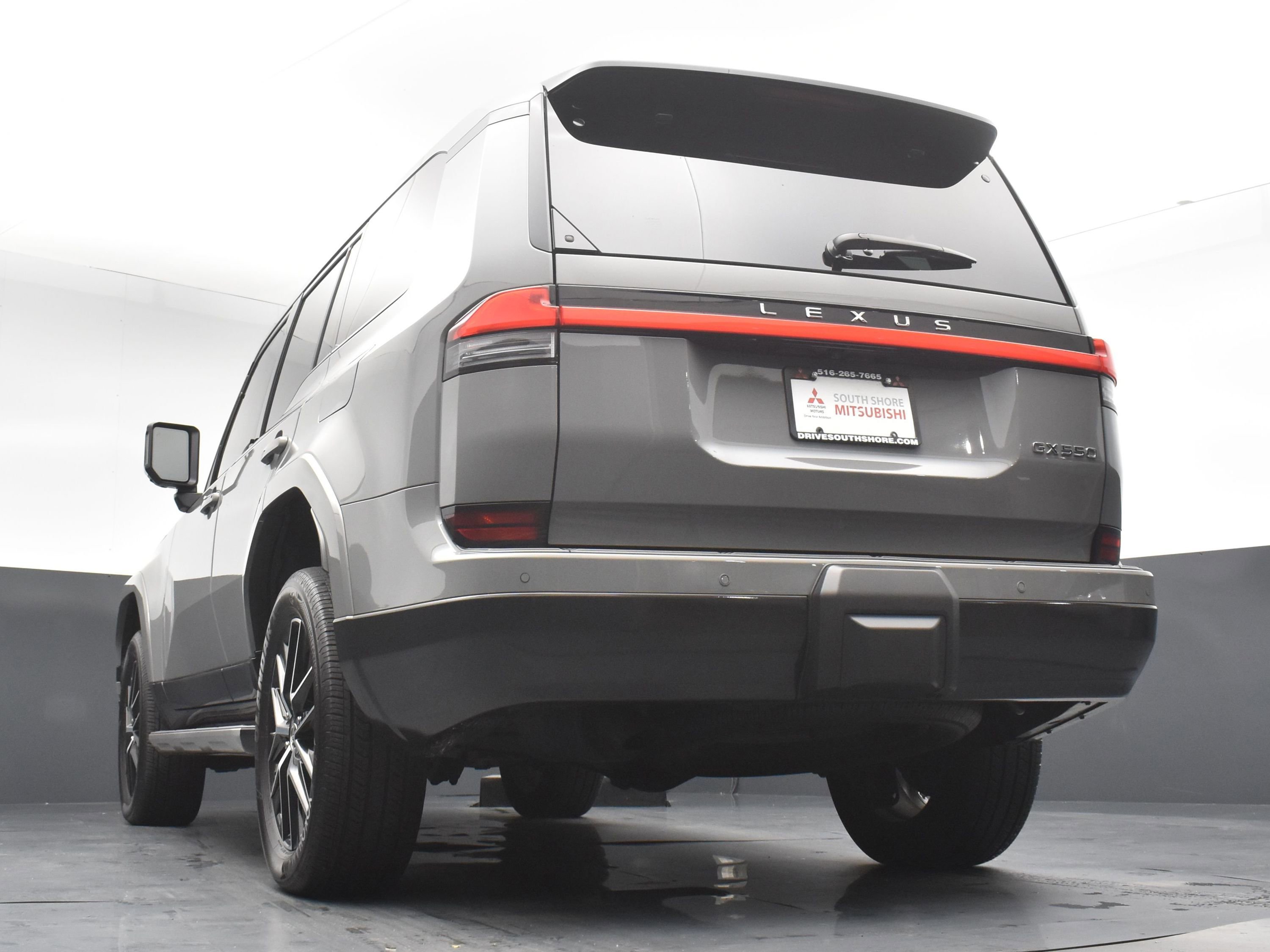 Used 2024 Lexus GX 550 image 25