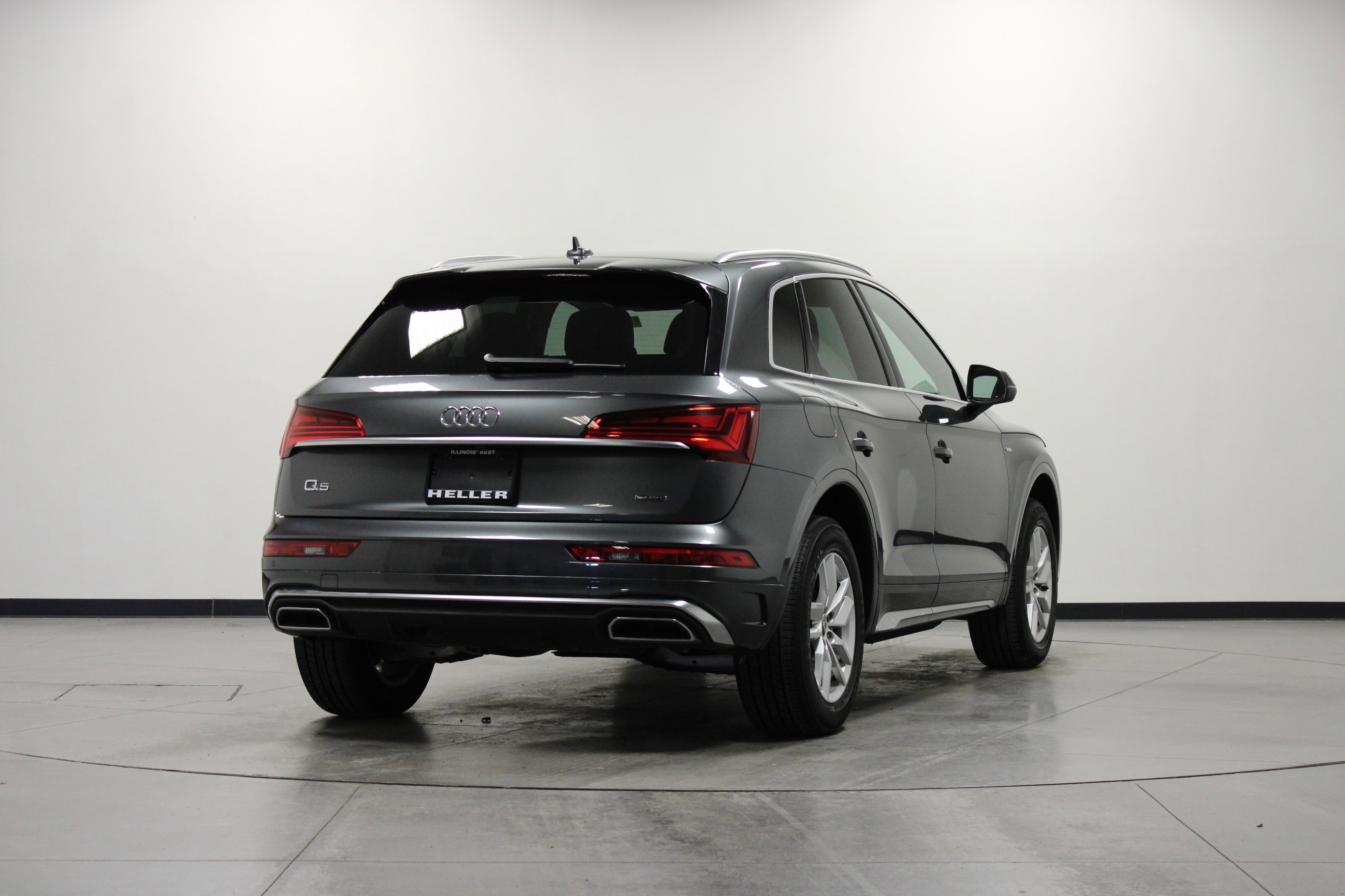 Used 2023 Audi Q5 2.0T Premium image 4