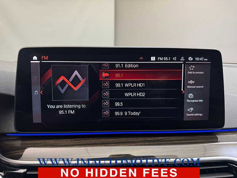 Used 2023 BMW 530i xDrive w/ Premium Package image 23