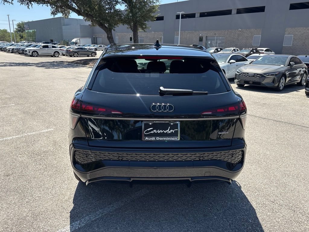 New 2026 Audi Q3 quattro 2.0T AWD/4WD image 7