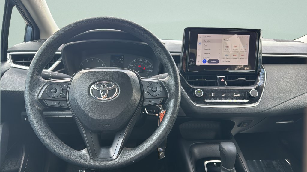Used 2024 Toyota Corolla LE FWD image 12