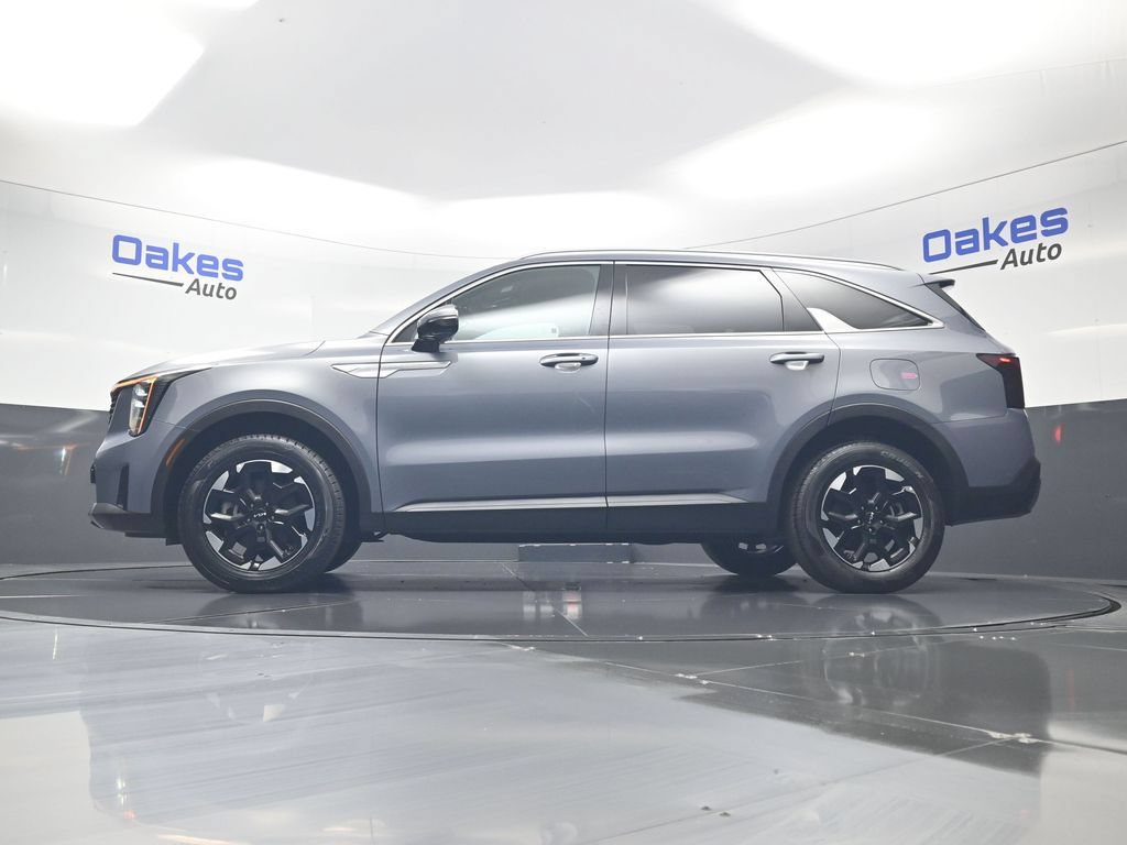 Certified 2025 Kia Sorento S AWD/4WD image 42