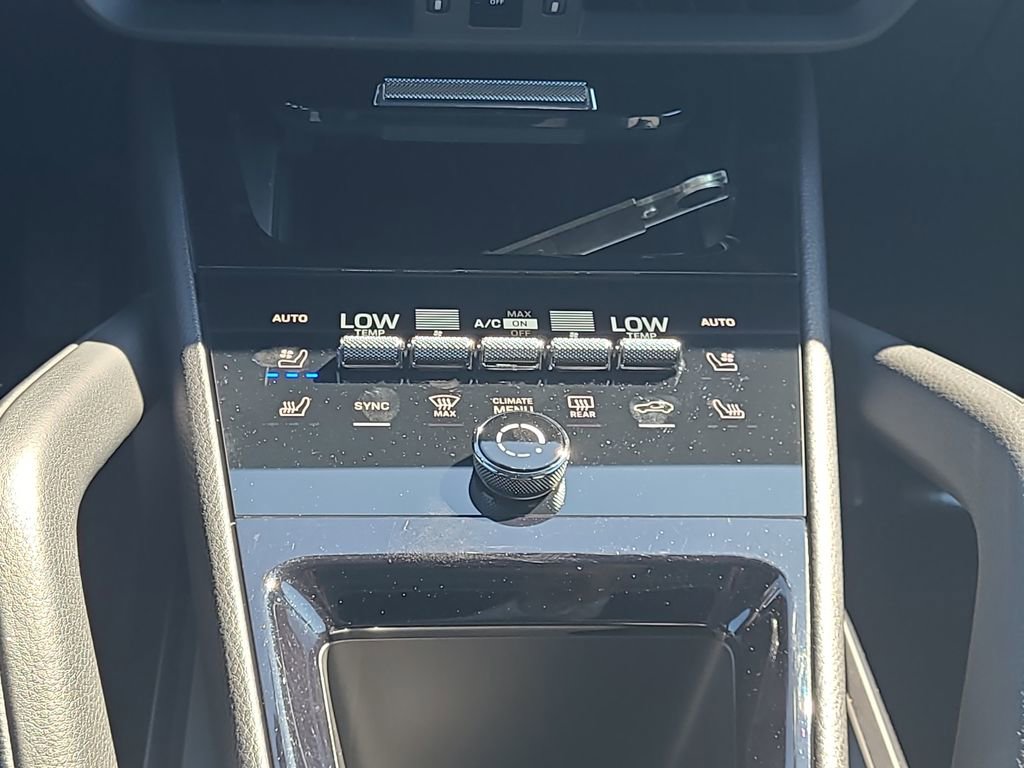 Used 2024 Porsche Cayenne AWD/4WD image 21