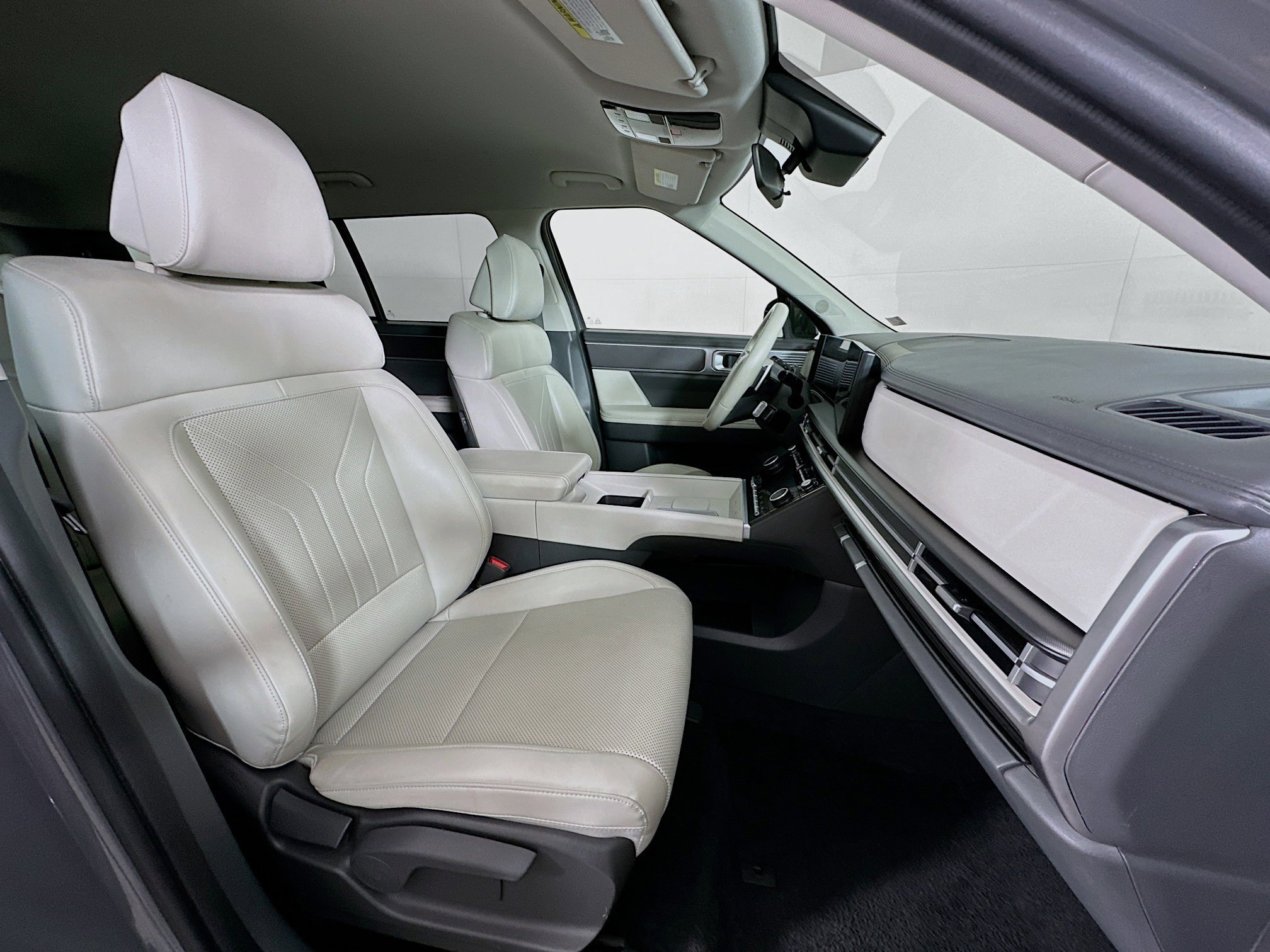 Used 2024 Hyundai Santa Fe SEL image 31