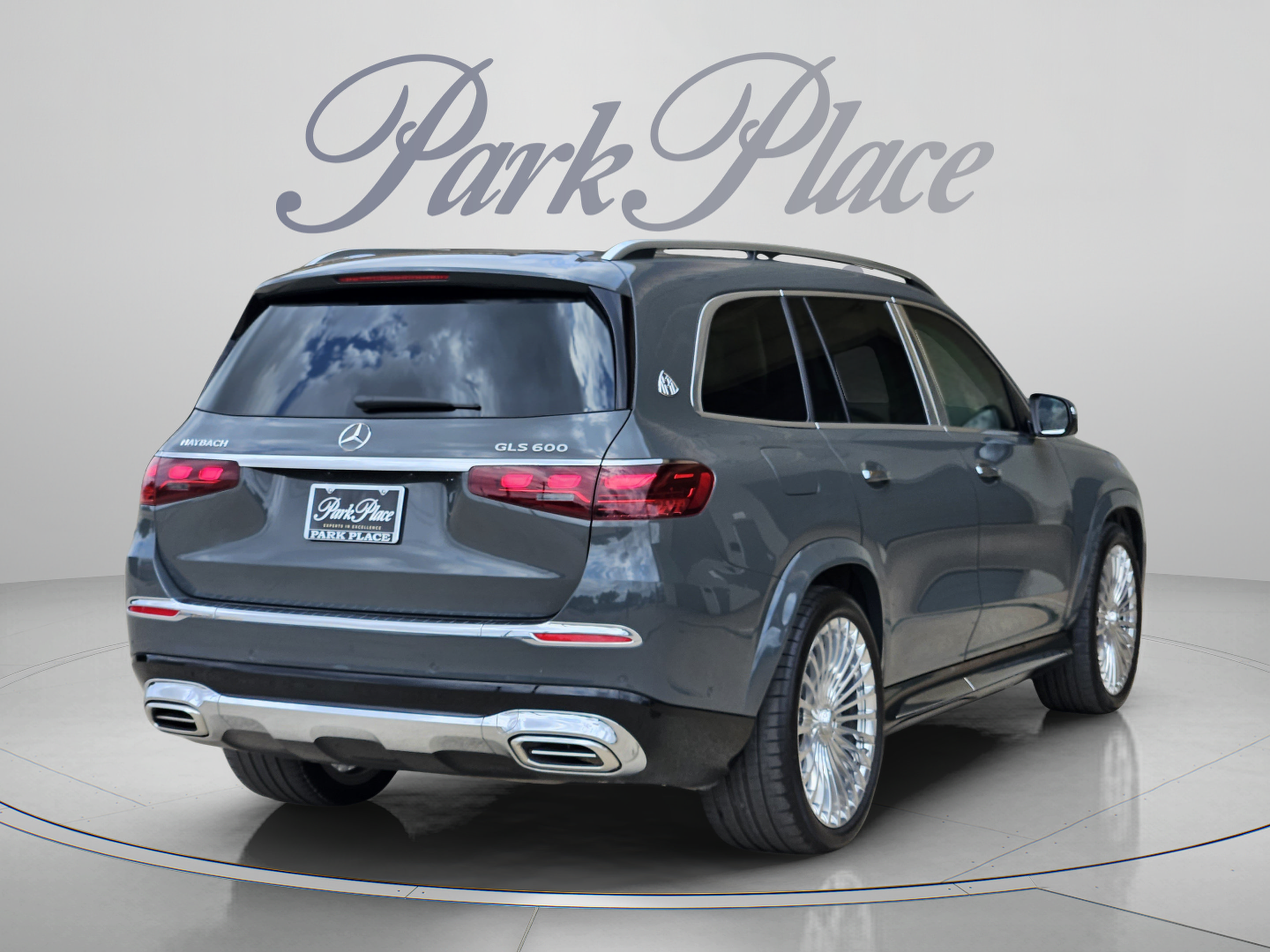 Used 2025 Mercedes-Benz Maybach GLS 600 4MATIC image 6