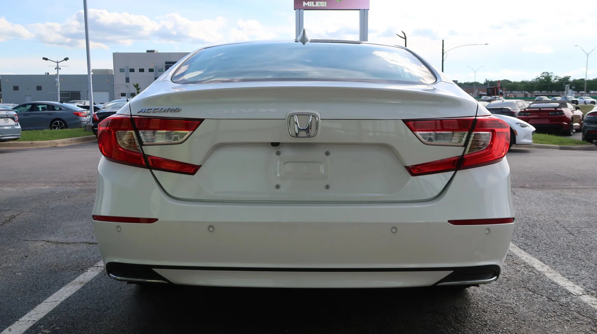 Used 2021 Honda Accord EX-L image 7