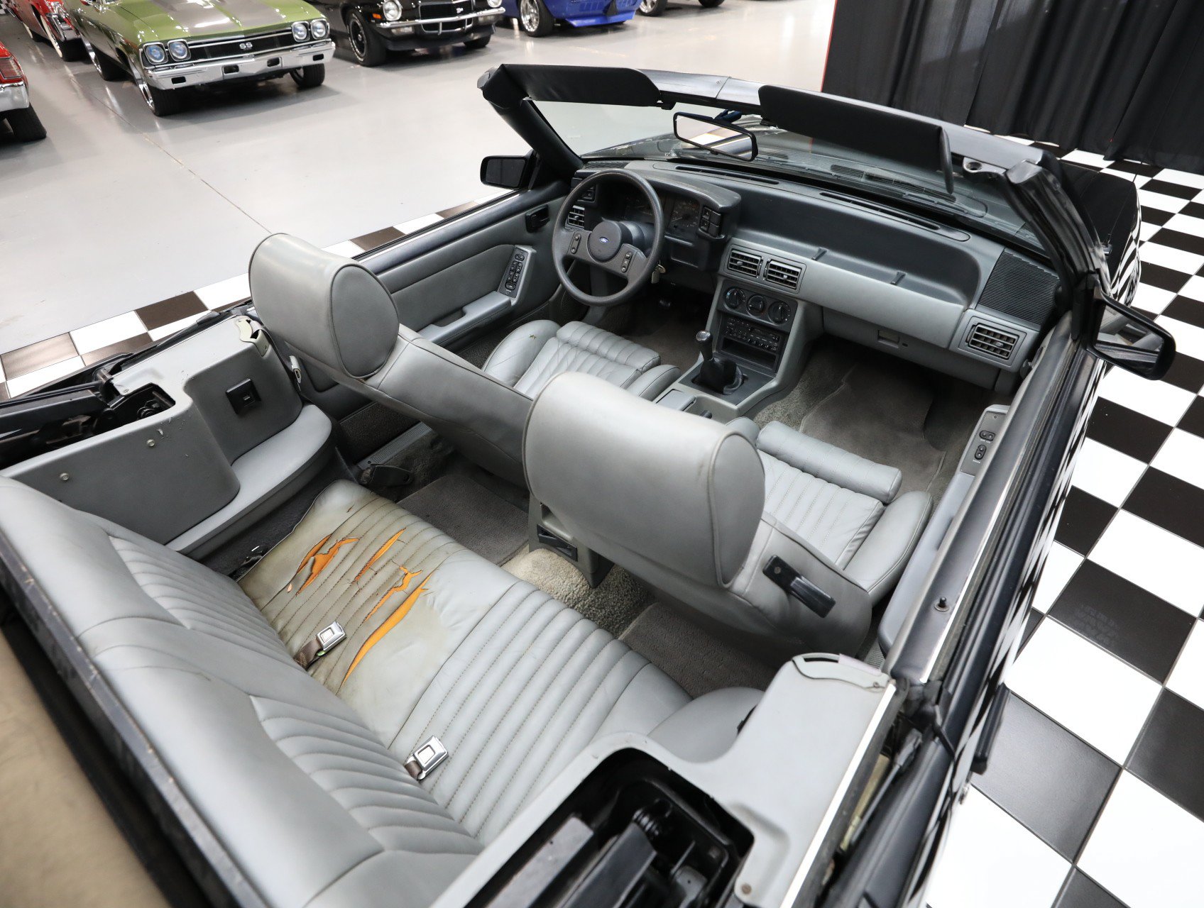 Used 1987 Ford Mustang GT RWD image 48
