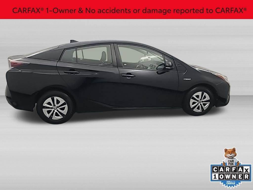 Used 2016 Toyota Prius Three w/ Advanced Technology Package FWD image 3