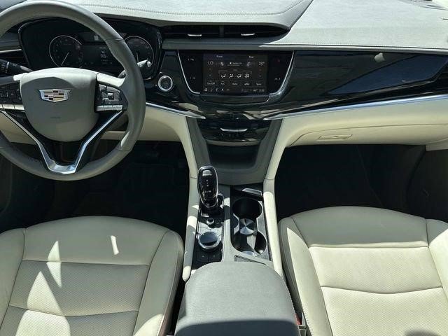 Certified 2024 Cadillac XT6 Premium Luxury AWD/4WD image 14