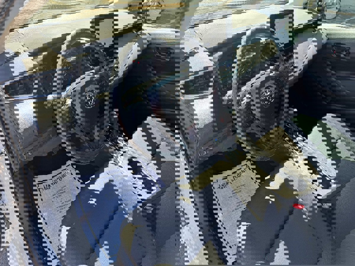 Used 2025 Toyota Corolla LE image 15