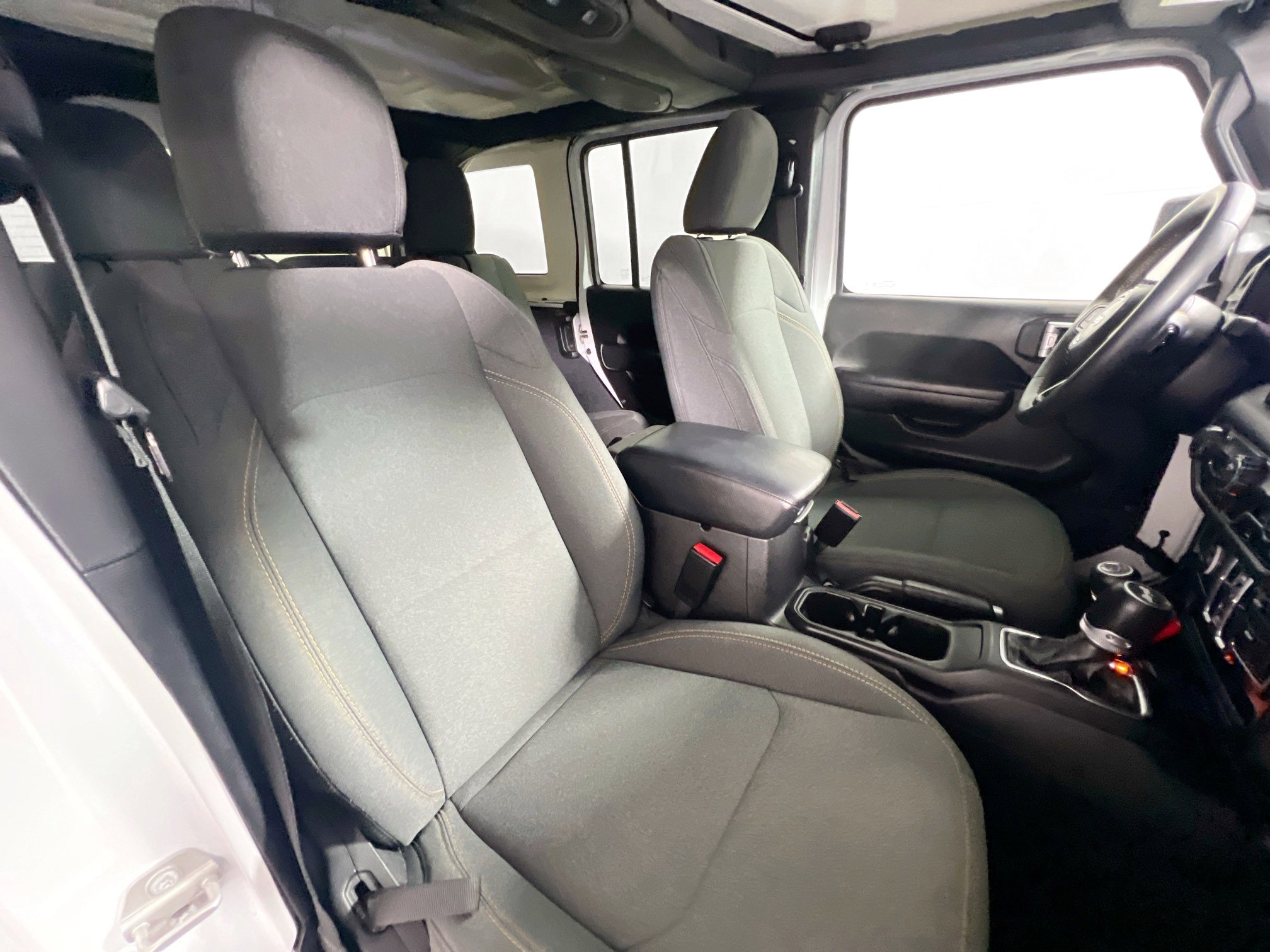 Used 2024 Jeep Wrangler Sport S AWD/4WD image 30