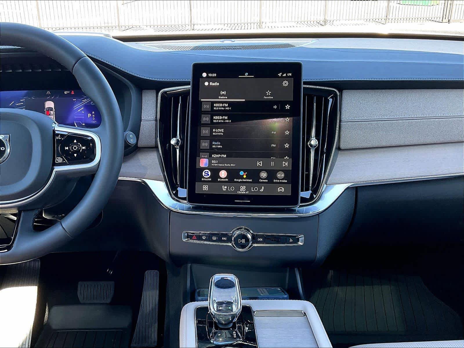 New 2026 Volvo XC90 B6 Ultra w/ Protection Package AWD/4WD image 9