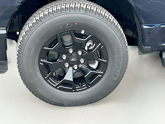 New 2025 Ford F150 Lightning XLT image 32