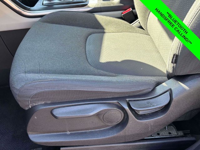 Used 2022 Kia Carnival LX FWD image 7