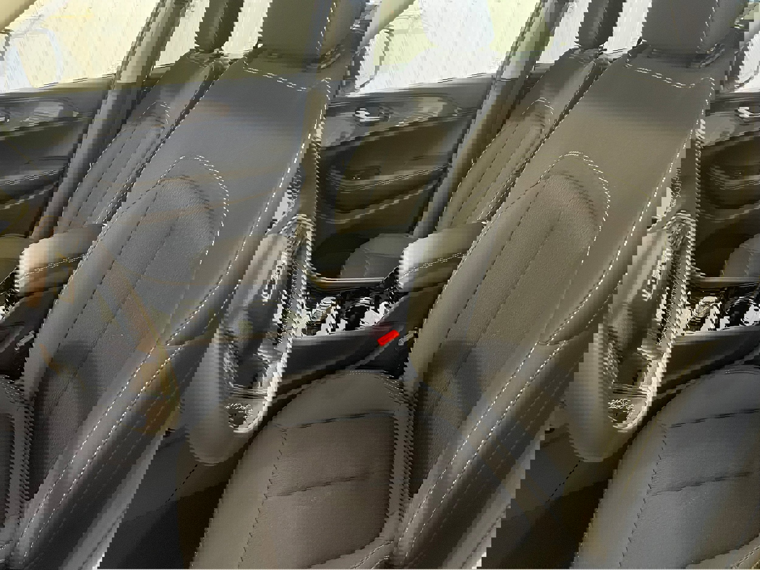 Used 2023 Jeep Grand Cherokee L Laredo image 17