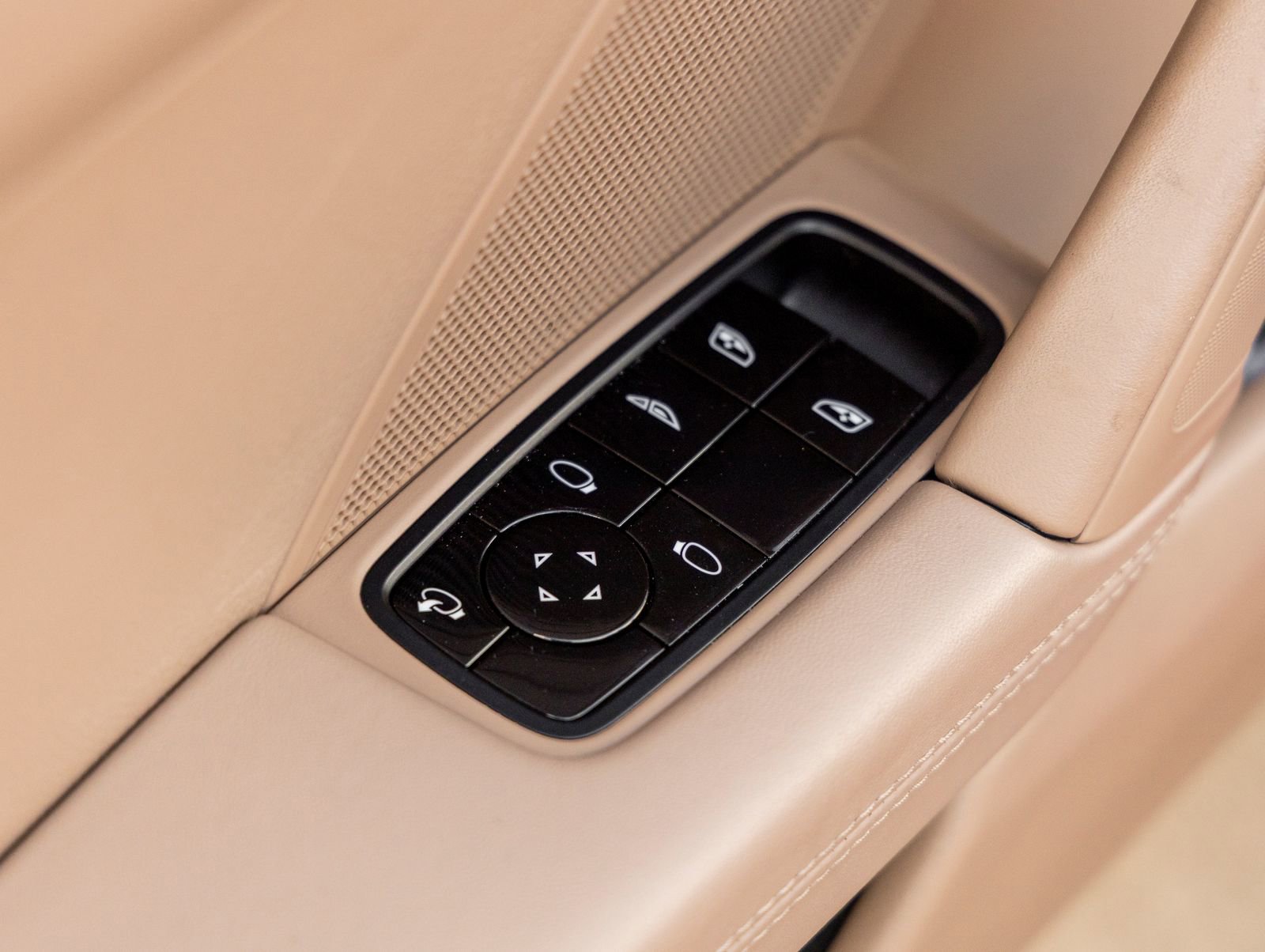 Certified 2021 Porsche 911 Carrera 4S image 30