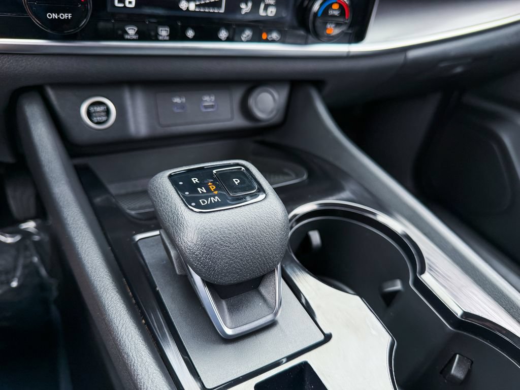 Certified 2021 Nissan Rogue SV AWD/4WD image 19