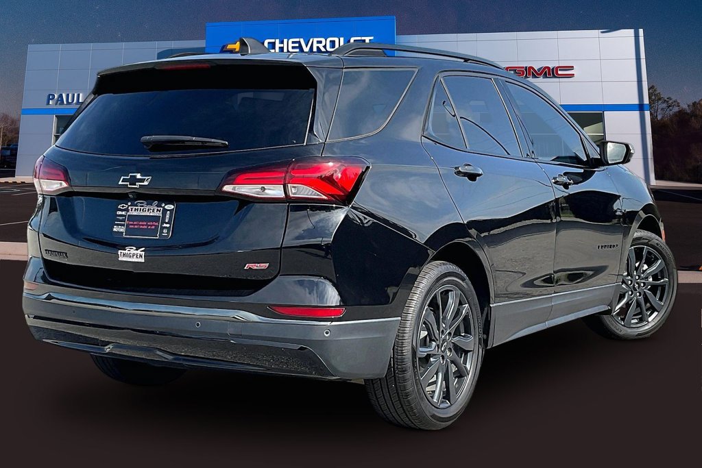 Used 2023 Chevrolet Equinox RS w/ RS Leather Package FWD image 7