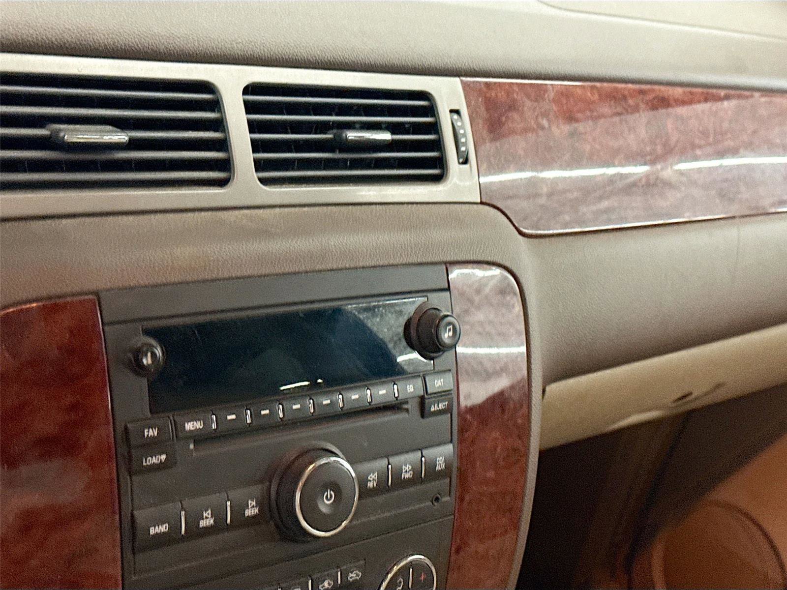 Used 2013 Chevrolet Silverado 1500 LTZ w/ LTZ Plus Package image 4