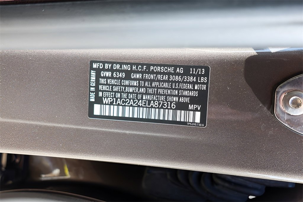 Used 2014 Porsche Cayenne Turbo S image 18