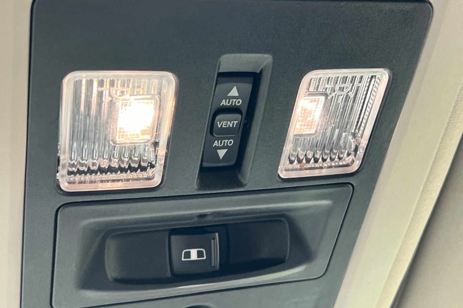 Used 2017 RAM 3500 Laramie image 22