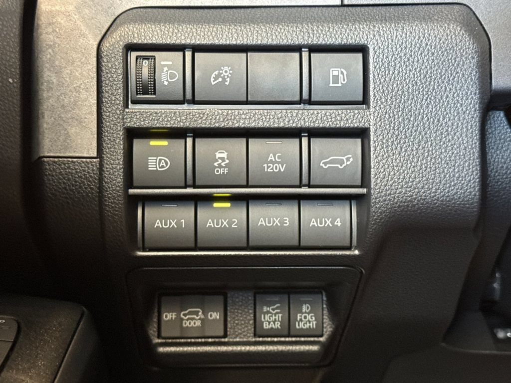 Used 2026 Toyota 4Runner Trailhunter AWD/4WD image 35